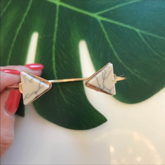 BNWT white marble bracelet - Picture 2 of 3